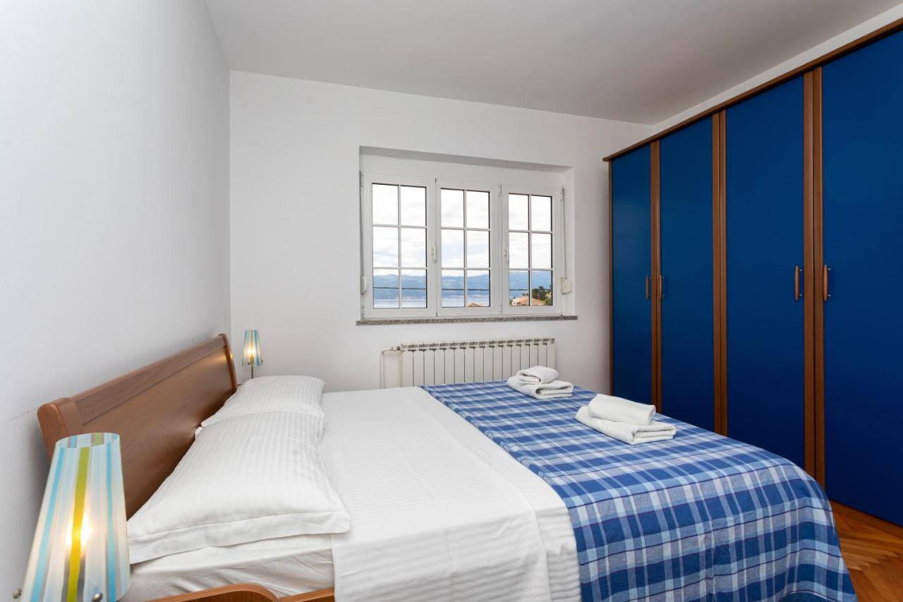 Apartman Maris Vrbnik Eksteriør bilde